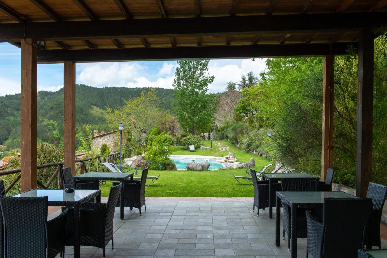Borgo I Tre Baroni - Spa Suites & Resort Poppi Extérieur photo