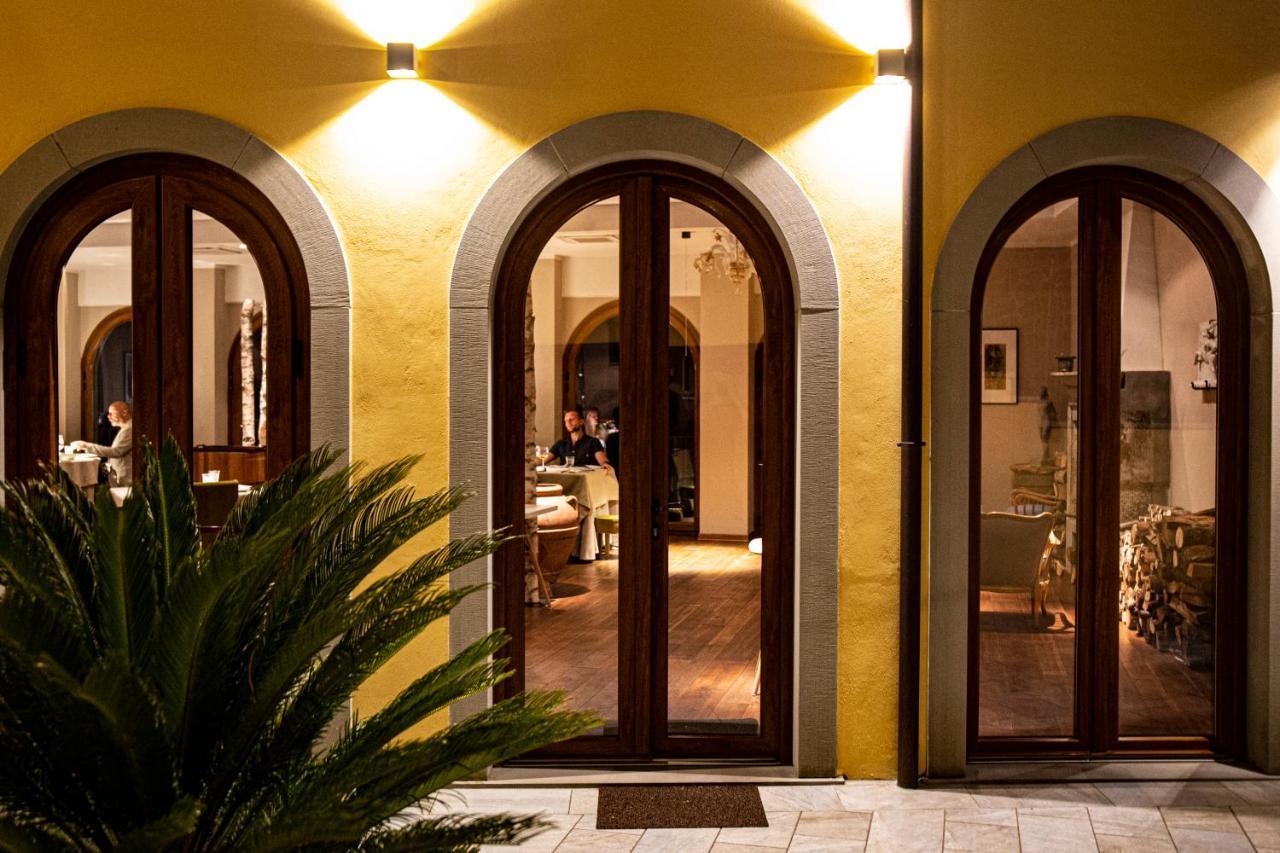 Borgo I Tre Baroni - Spa Suites & Resort Poppi Extérieur photo