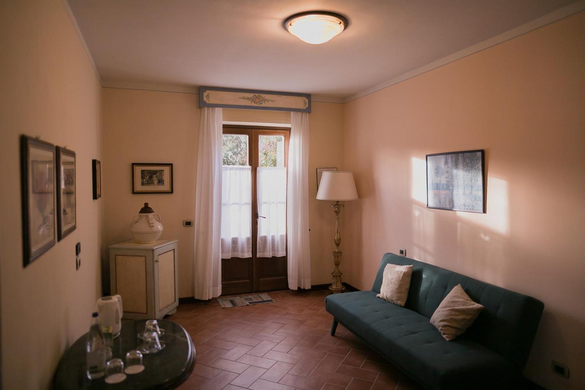 Borgo I Tre Baroni - Spa Suites & Resort Poppi Extérieur photo
