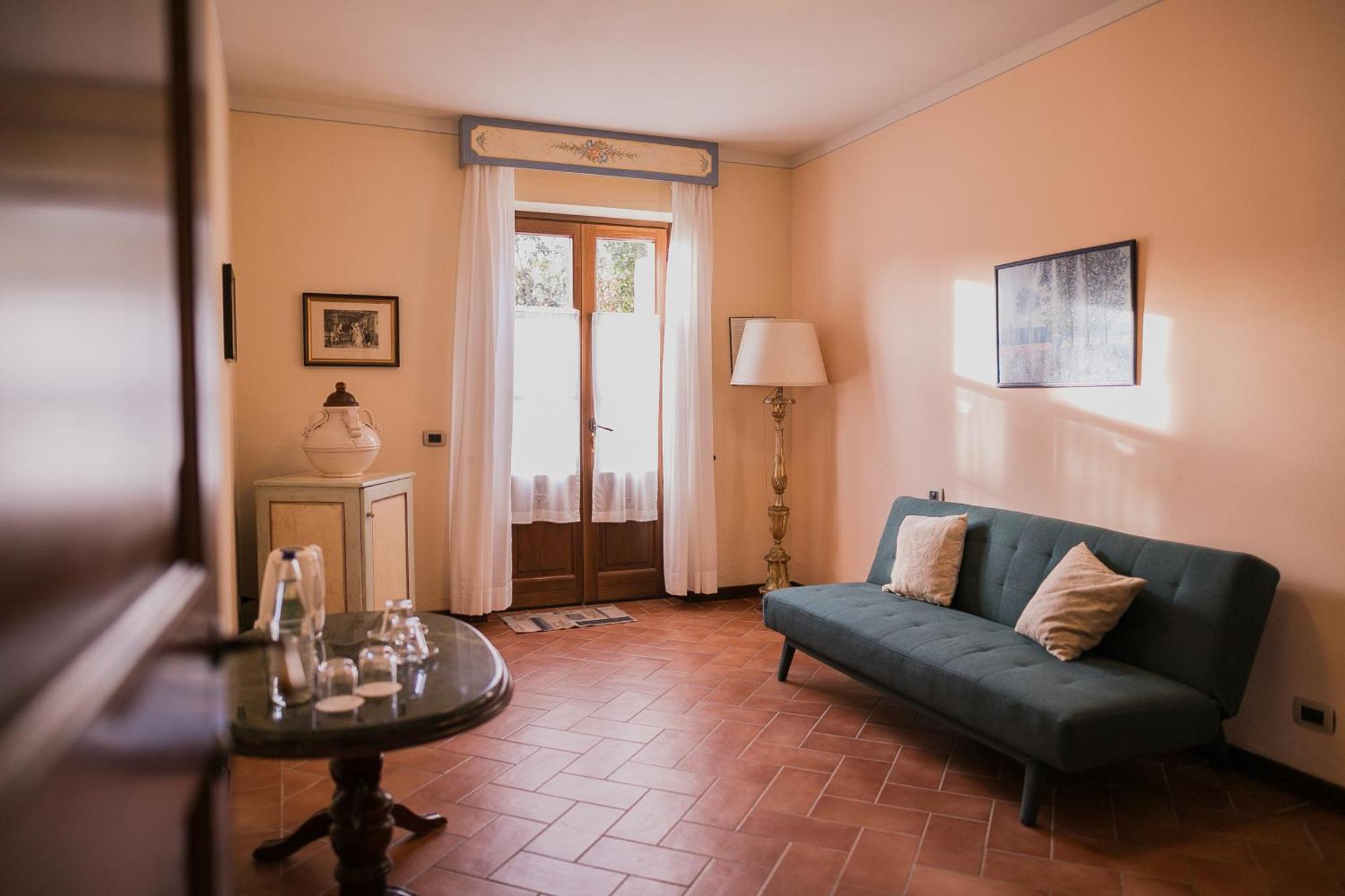Borgo I Tre Baroni - Spa Suites & Resort Poppi Extérieur photo